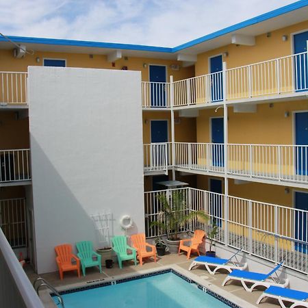 Seaside Inn & Suites フェンウィック・アイランド エクステリア 写真
