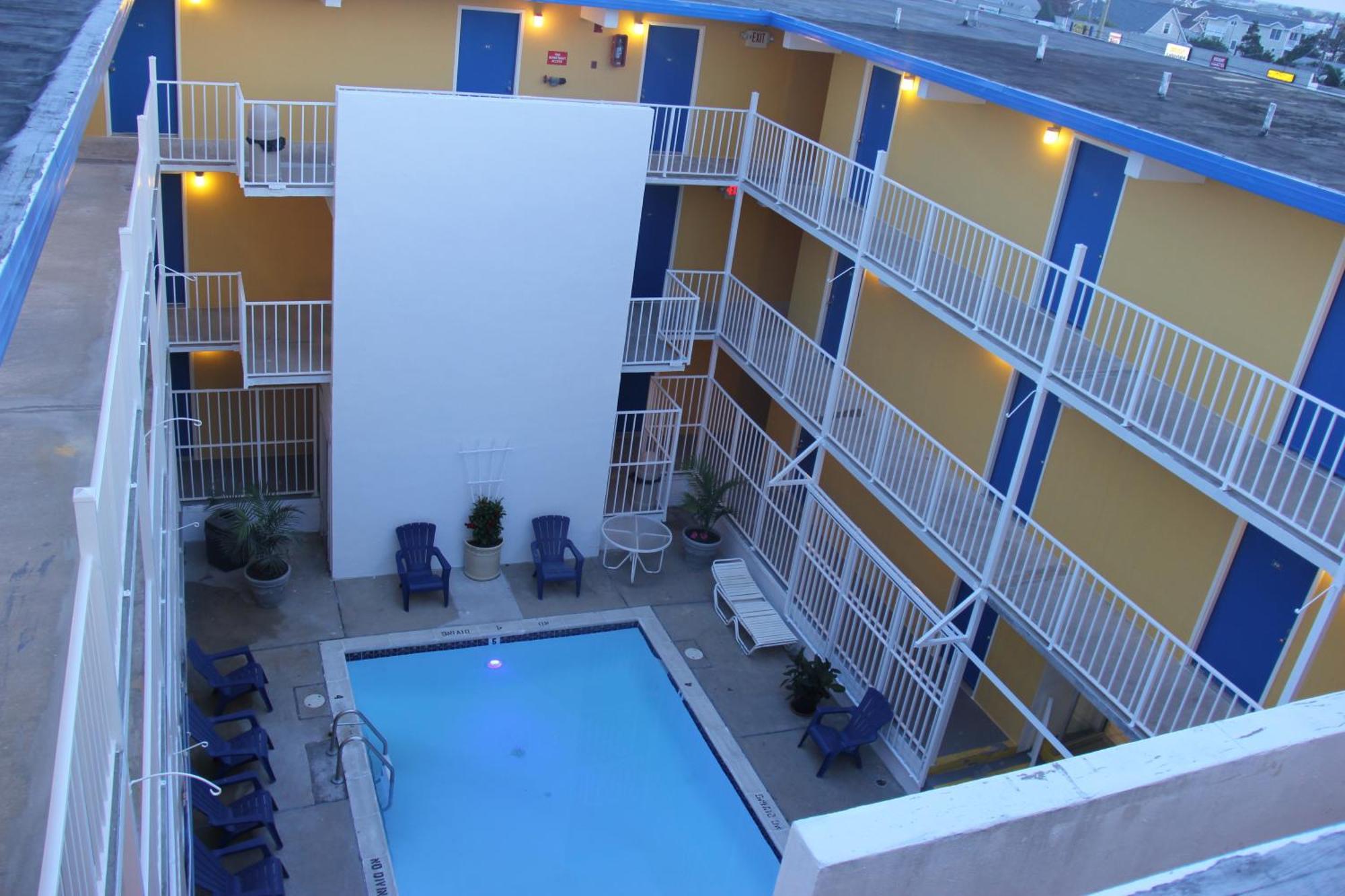 Seaside Inn & Suites フェンウィック・アイランド エクステリア 写真