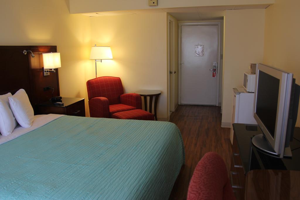Seaside Inn & Suites フェンウィック・アイランド エクステリア 写真